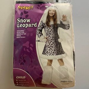 Kids snow leopard costume. Brand new. Size small.